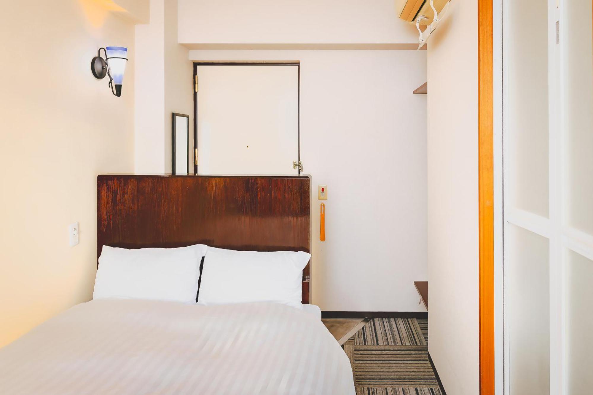 Van Cortlandt Hotel Aira Bagian luar foto